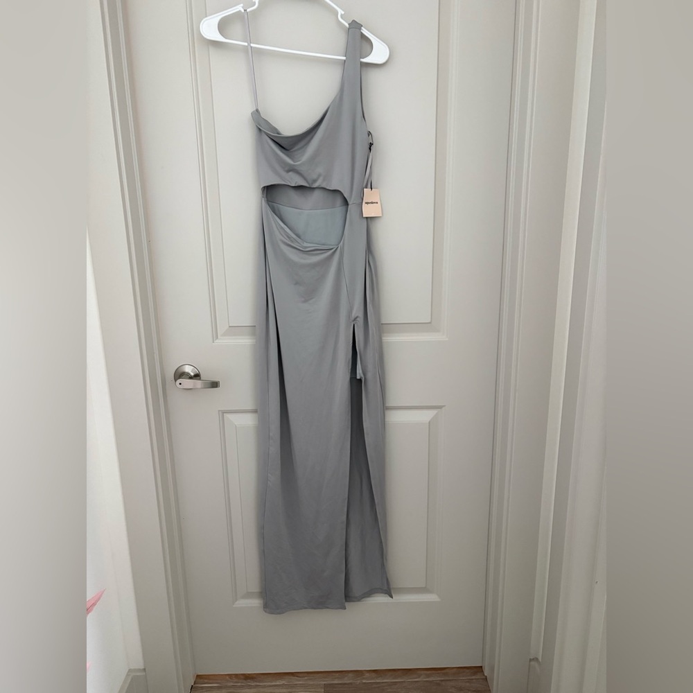 Superdown One-Shoulder Gray Maxi Dress - Picture 4 of 8
